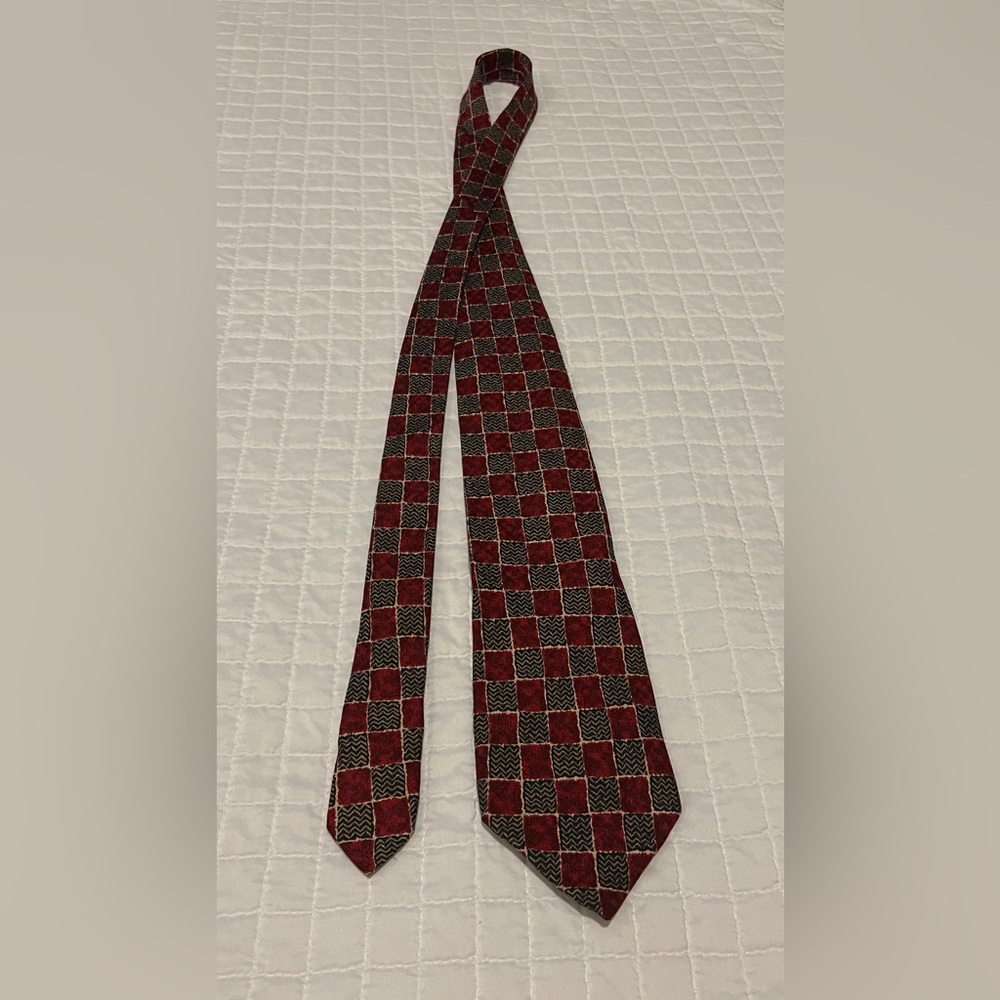 Bolgheri Men’s Vintage Red & Black Checkered Necktie, 100%Silk Made in Italy.